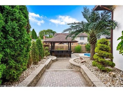 7180 Woodington Road, Niagara Falls, ON - Outdoor