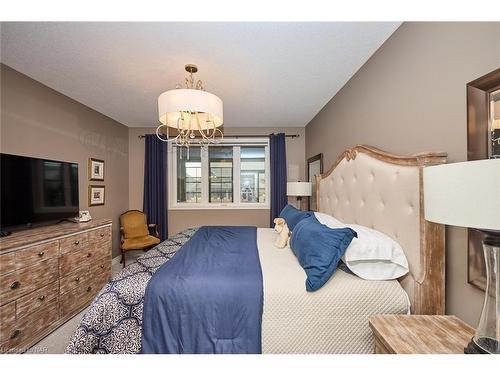 57 Campbell Street Street, Thorold, ON - Indoor Photo Showing Bedroom