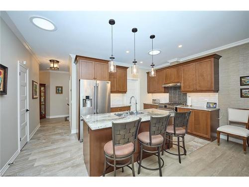 57 Campbell Street Street, Thorold, ON - Indoor Photo Showing Kitchen With Upgraded Kitchen