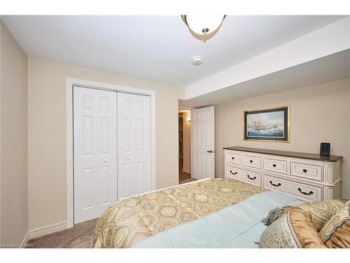 57 Campbell Street Street, Thorold, ON - Indoor Photo Showing Bedroom