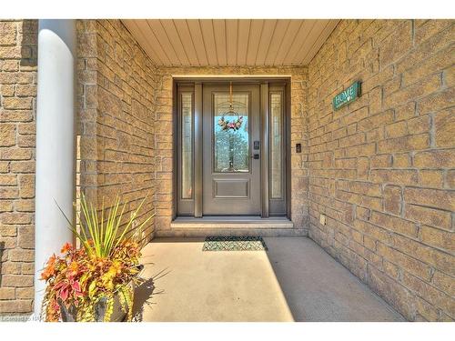 8103 Costabile Drive, Niagara Falls, ON - Outdoor With Exterior