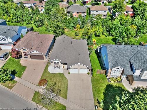 8103 Costabile Drive, Niagara Falls, ON - Outdoor