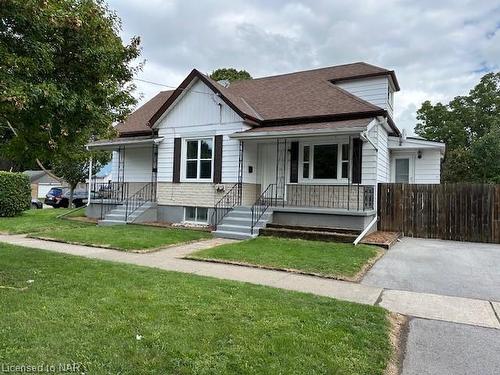 30-30 1/2 Wiley Street, St. Catharines, ON - Outdoor With Deck Patio Veranda With Facade