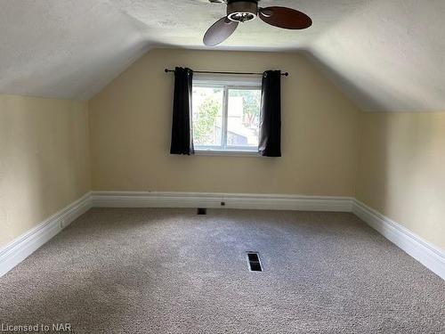 30-30 1/2 Wiley Street, St. Catharines, ON - Indoor Photo Showing Other Room