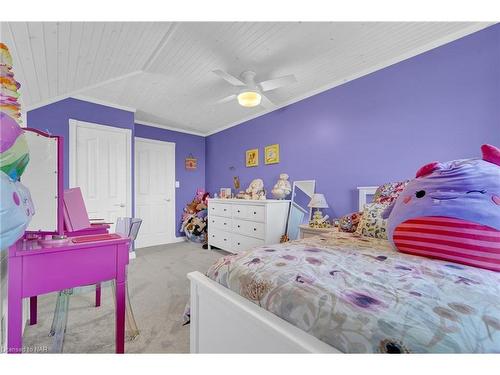 1291 Concession 2 Road, Niagara-On-The-Lake, ON - Indoor Photo Showing Bedroom