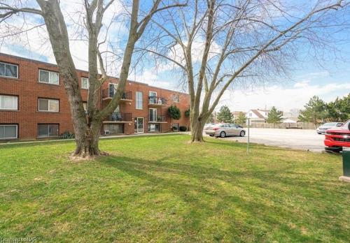 31-450 Carlton Street, St. Catharines, ON - Outdoor