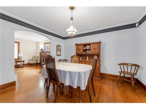 18 Hooker Street, Welland, ON - Indoor Photo Showing Dining Room