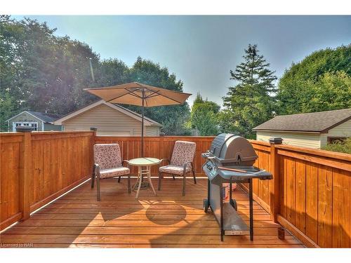 5791 Dorchester Road N, Niagara Falls, ON - Outdoor With Exterior