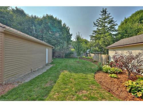 5791 Dorchester Road N, Niagara Falls, ON - Outdoor With Backyard