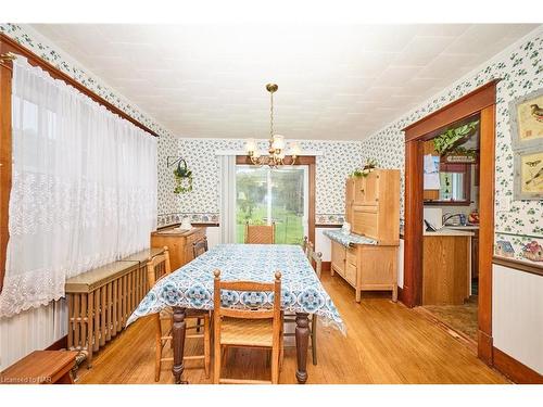 840 Ridge Road N, Ridgeway, ON - Indoor Photo Showing Dining Room