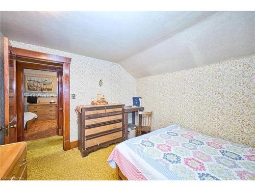 840 Ridge Road N, Ridgeway, ON - Indoor Photo Showing Bedroom