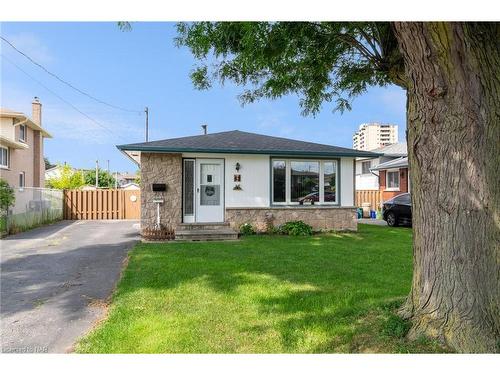 63 Honeywell Drive, Hamilton, ON - Outdoor