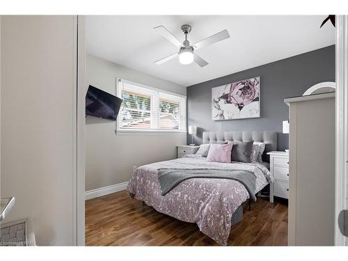 39 Greenhill Drive, Thorold, ON - Indoor Photo Showing Bedroom