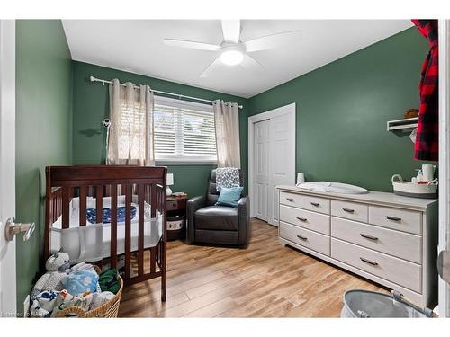 39 Greenhill Drive, Thorold, ON - Indoor Photo Showing Bedroom