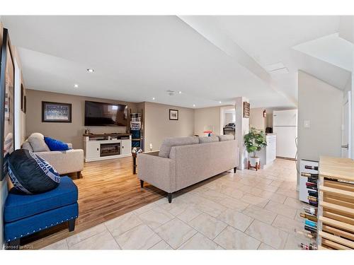 39 Greenhill Drive, Thorold, ON - Indoor