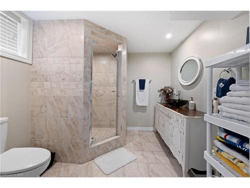 39 Greenhill Drive, Thorold, ON - Indoor Photo Showing Bathroom