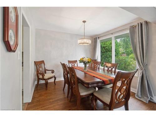 6 Viscount Place, St. Catharines, ON - Indoor Photo Showing Dining Room