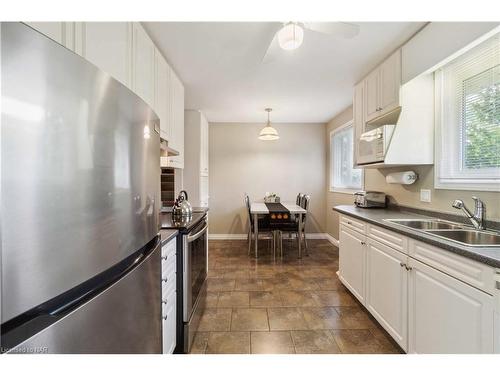 6 Viscount Place, St. Catharines, ON - Indoor Photo Showing Kitchen With Double Sink