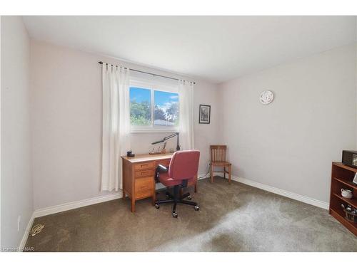 6 Viscount Place, St. Catharines, ON - Indoor Photo Showing Other Room