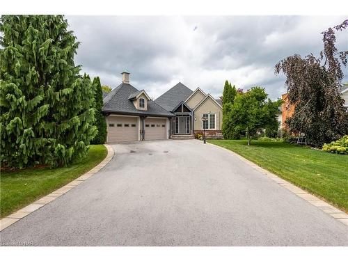 615 Victoria Street, Niagara-On-The-Lake, ON - Outdoor With Facade