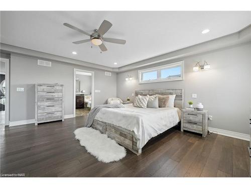 255 Colbeck Drive, Welland, ON - Indoor Photo Showing Bedroom