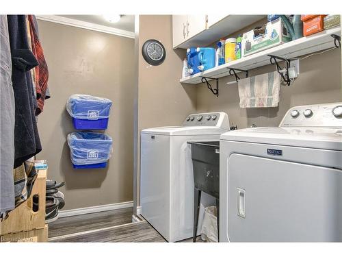 95 St Augustine Drive, St. Catharines, ON - Indoor Photo Showing Laundry Room