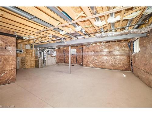 8 King Street Street, Fort Erie, ON - Indoor Photo Showing Basement