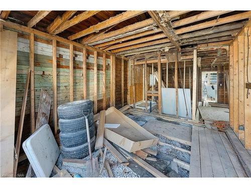 196 Lincoln Road W, Crystal Beach, ON - Indoor Photo Showing Basement