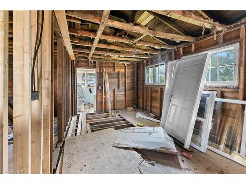 196 Lincoln Road W, Crystal Beach, ON - Indoor Photo Showing Basement