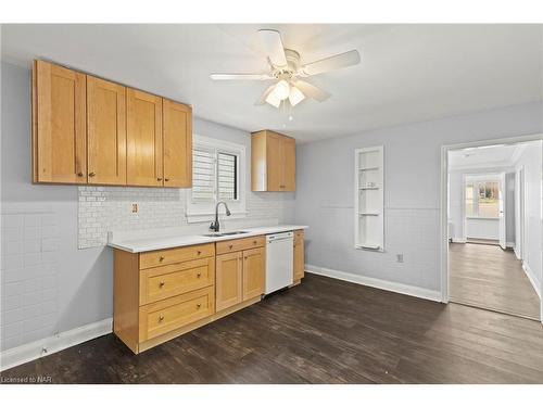 28 Division Street, St. Catharines, ON - Indoor Photo Showing Kitchen