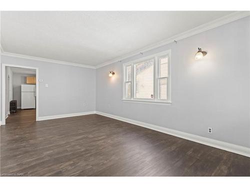 28 Division Street, St. Catharines, ON - Indoor Photo Showing Other Room