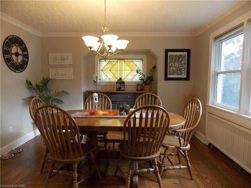 57 Edgar Street, Welland, ON - Indoor Photo Showing Dining Room