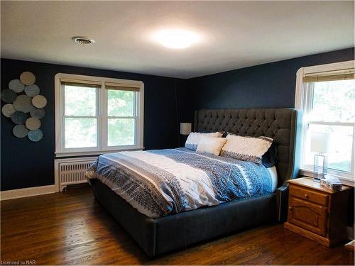 57 Edgar Street, Welland, ON - Indoor Photo Showing Bedroom