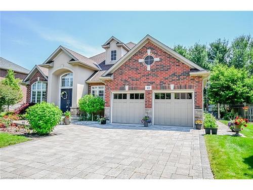 43 Cherry Ridge Boulevard Boulevard, Fenwick, ON - Outdoor With Facade