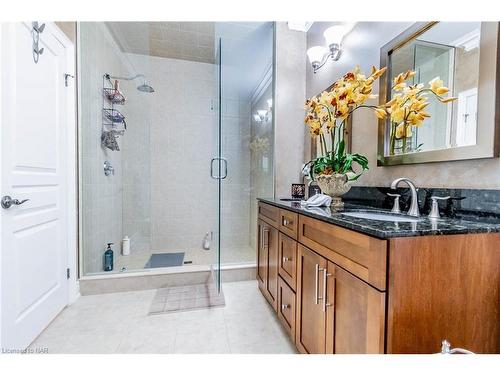 43 Cherry Ridge Boulevard Boulevard, Fenwick, ON - Indoor Photo Showing Bathroom