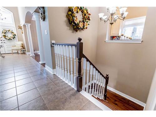 43 Cherry Ridge Boulevard Boulevard, Fenwick, ON - Indoor Photo Showing Other Room