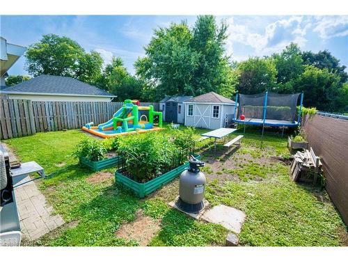 5 St Peter Street, St. Catharines, ON - Outdoor With Backyard