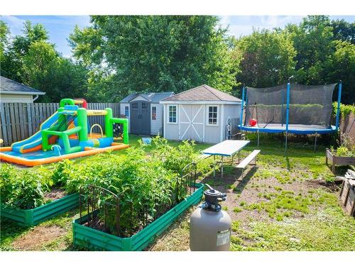 5 St Peter Street, St. Catharines, ON - Outdoor With Backyard