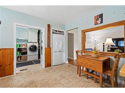 186 Glenwood Avenue, Port Colborne, ON - Indoor Photo Showing Dining Room