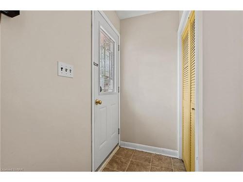 186 Glenwood Avenue, Port Colborne, ON - Indoor Photo Showing Other Room