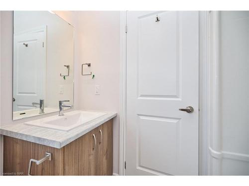 3245 Dominion Road, Ridgeway, ON - Indoor Photo Showing Bathroom