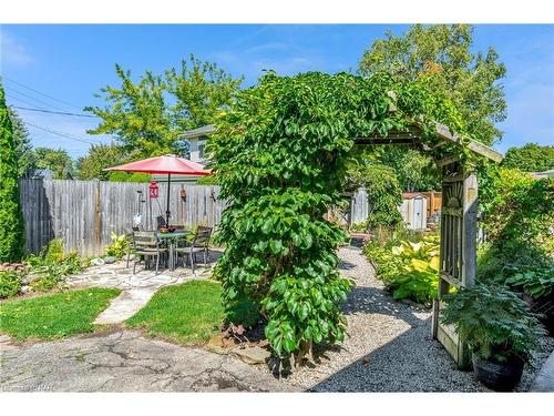 508 A Niagara Street, St. Catharines, ON - Outdoor