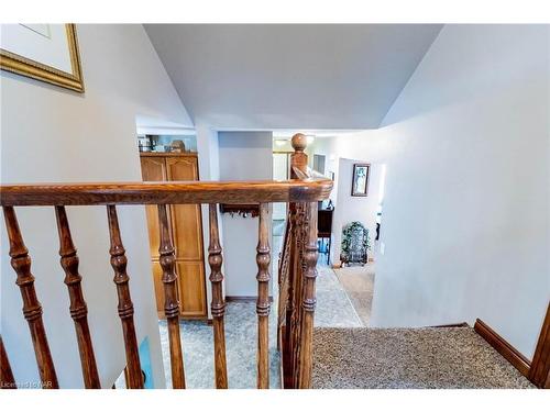 19 Windle Village Crescent, Thorold, ON - Indoor Photo Showing Other Room