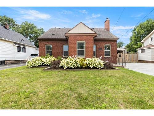 6386 Crawford Street, Niagara Falls, ON - Outdoor