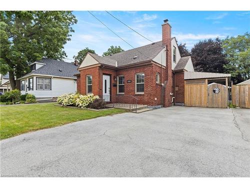 6386 Crawford Street, Niagara Falls, ON - Outdoor With Facade