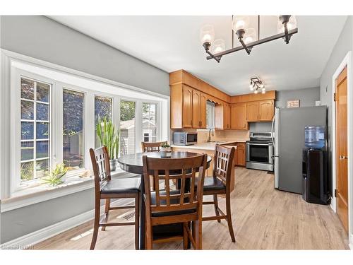 6386 Crawford Street, Niagara Falls, ON - Indoor Photo Showing Dining Room