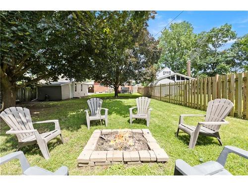 6386 Crawford Street, Niagara Falls, ON - Outdoor With Backyard