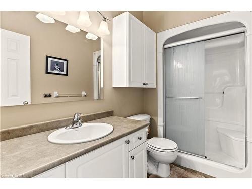 2170 Houck Crescent, Fort Erie, ON - Indoor Photo Showing Bathroom