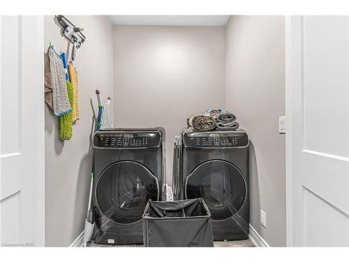 55-180 Port Robinson Road, Pelham, ON - Indoor Photo Showing Laundry Room