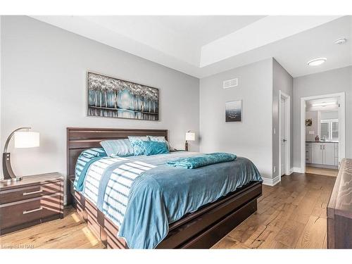 55-180 Port Robinson Road, Pelham, ON - Indoor Photo Showing Bedroom